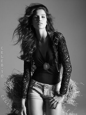 Raica Oliveira Nude Leaked Photo #201