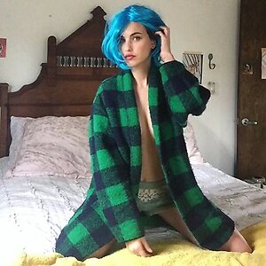 Rainey Qualley leaked photo #12