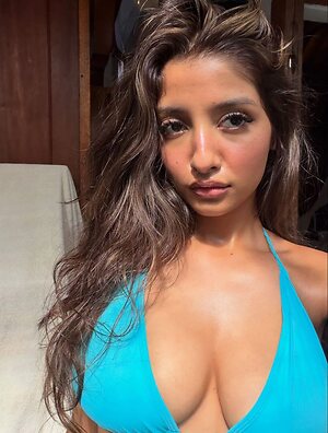 Rashi Singh leaked photo #41