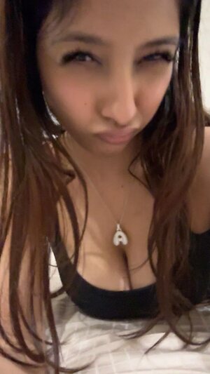 Rashi Singh leaked photo #57