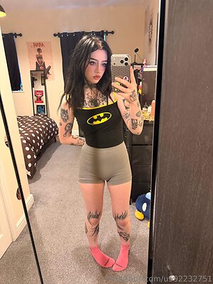 Raven leaked photo #8