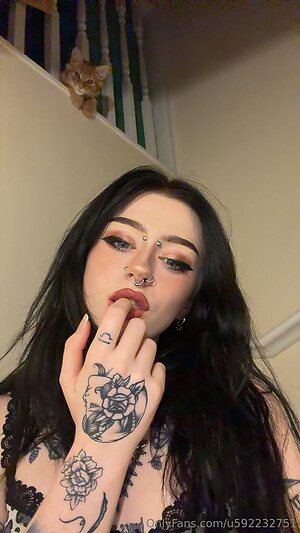 Raven leaked photo #13