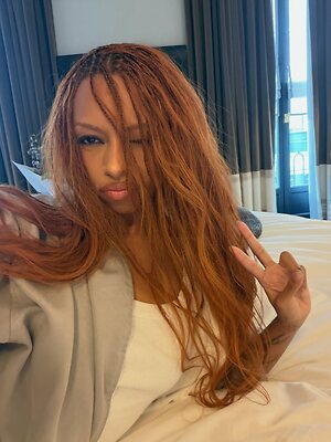 Ravyn Lenae leaked photo #7