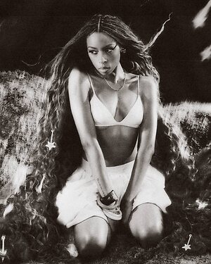 Ravyn Lenae leaked photo #17