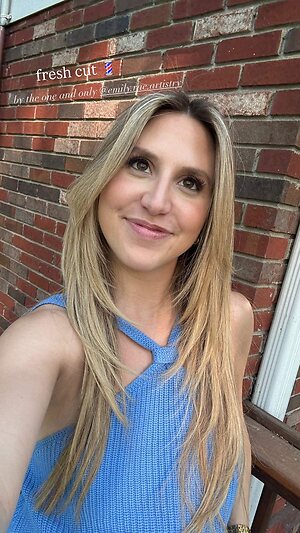 Reagan Conrad leaked photo #5