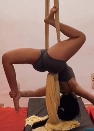 Rebeca Barreto leaked photo #5