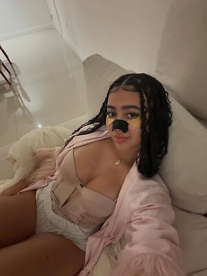 Rebeca Barreto leaked photo #22