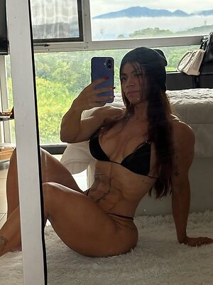 Rebeca Roman leaked photo #17