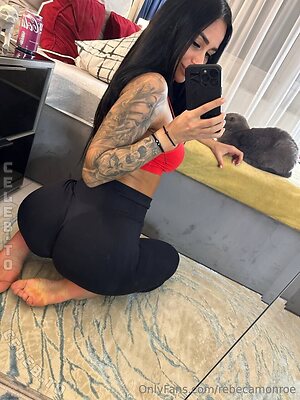 rebecamonroe photo