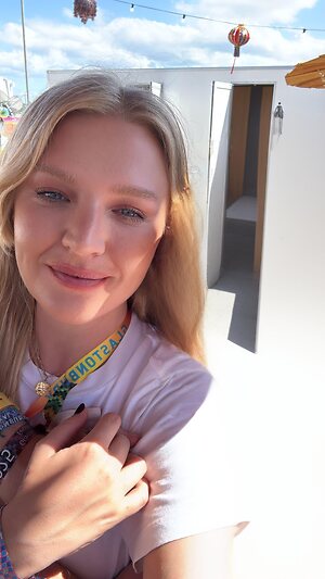 Rebecca Lucy Taylor leaked photo #37