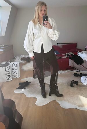 Rebecca Lucy Taylor leaked photo #98