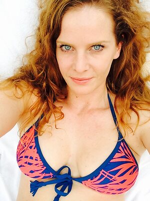 Rebecca Mader leaked photo #20