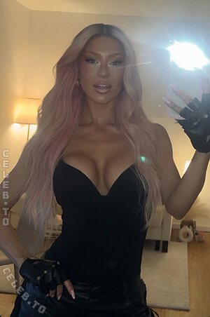 Rebecca Schmidt Nude Leaked Photo #9