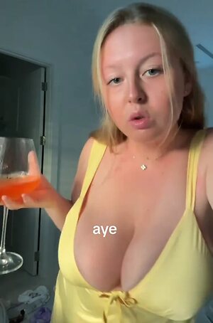 Reese Nude Leaked Photo #17