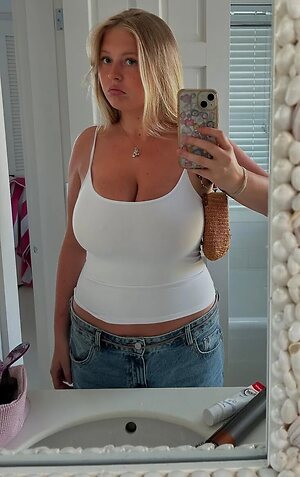 Reese Nude Leaked Photo #48