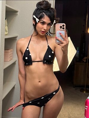 Reina Rae leaked photo #83
