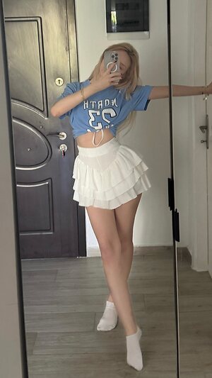 _rellaria leaked photo #2