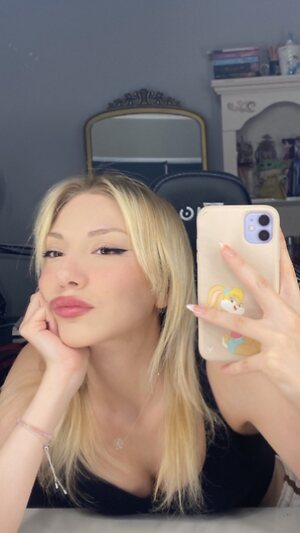 _rellaria leaked photo #7