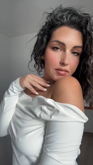 Renata Villarreal leaked photo #14