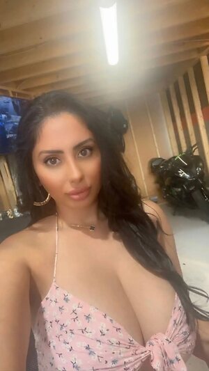 rere.bollywood Nude Leaked Photo #11