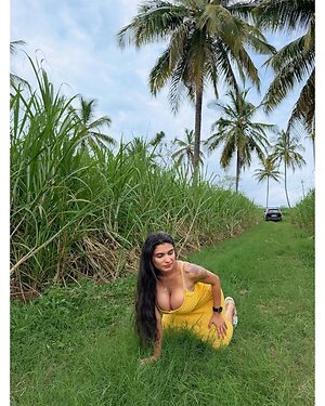 Resmi R Nair leaked photo #8
