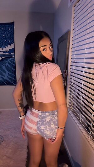 _.reyyna._ leaked photo #11