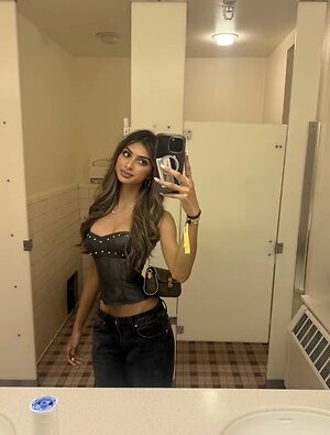 Ria Sethi leaked photo #3