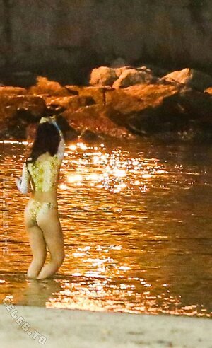 Rihanna photo