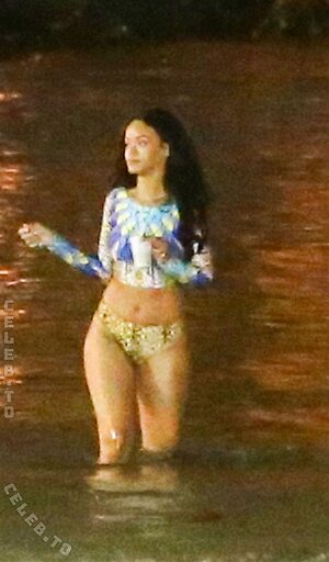 Rihanna photo