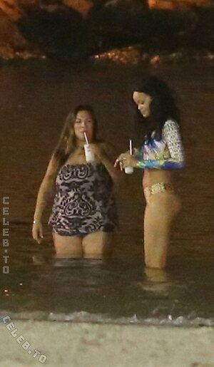 Rihanna photo