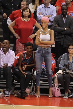 Rihanna photo