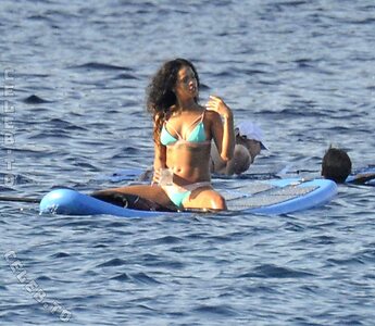 Rihanna photo