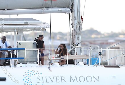 Rihanna photo