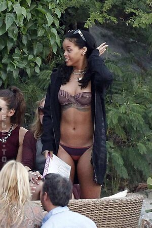 Rihanna leaked photo #368