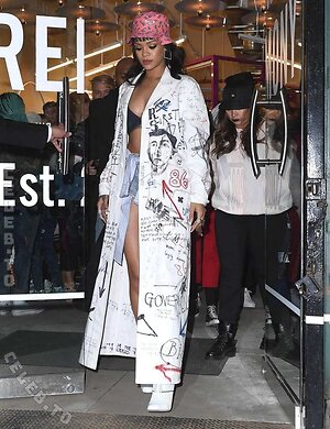 Rihanna leaked photo #384