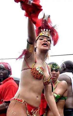 Rihanna leaked photo #418