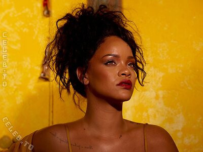 Rihanna leaked photo #468