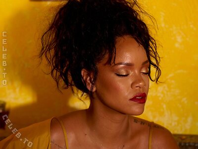Rihanna leaked photo #472