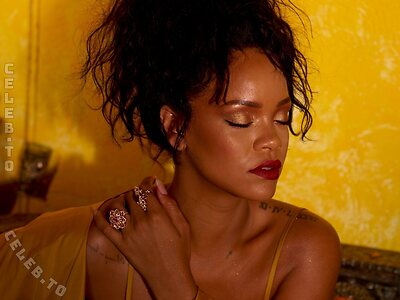 Rihanna leaked photo #473