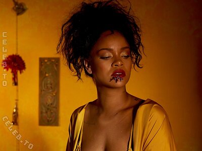 Rihanna leaked photo #478
