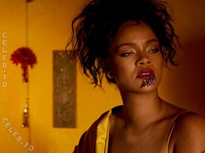 Rihanna leaked photo #480