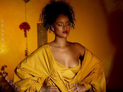 Rihanna leaked photo #485
