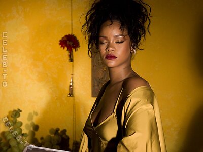 Rihanna leaked photo #488