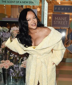 Rihanna leaked photo #520