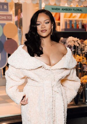 Rihanna leaked photo #537
