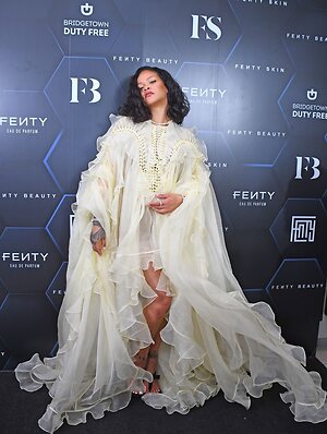 Rihanna leaked photo #554