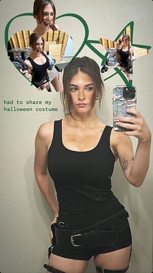 Riley F Nude Leaked Photo #17