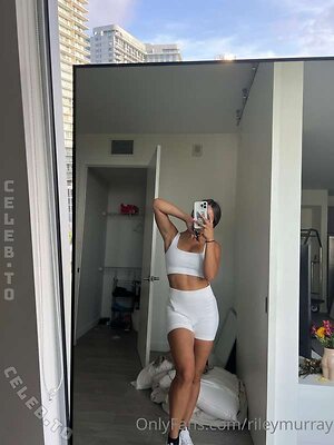 Riley Murray leaked photos