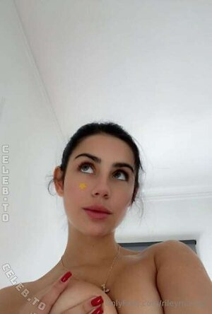 Riley Murray leaked photo #244