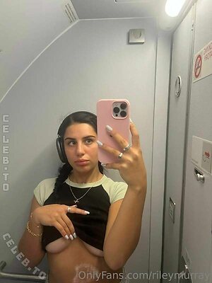 Riley Murray leaked photo #313